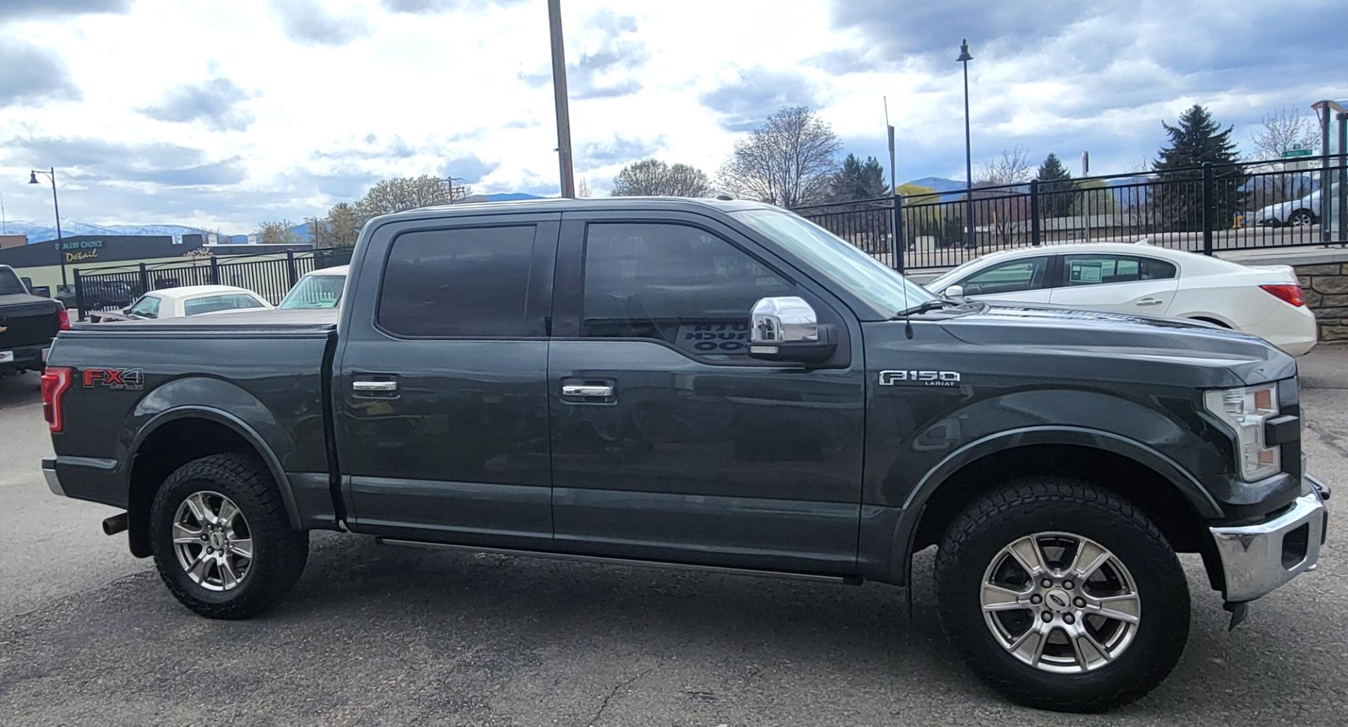 2015 Green /Black Ford F-150 Lariat (1FTEW1EF7FF) with an 5.0L V8 engine, 6 Speed Automatic transmission, located at 450 N Russell, Missoula, MT, 59801, (406) 543-6600, 46.874496, -114.017433 - Photo#4